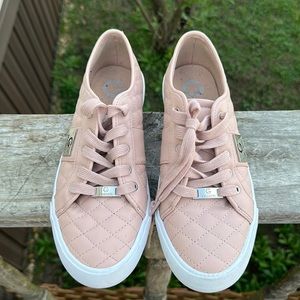 Guess shoes